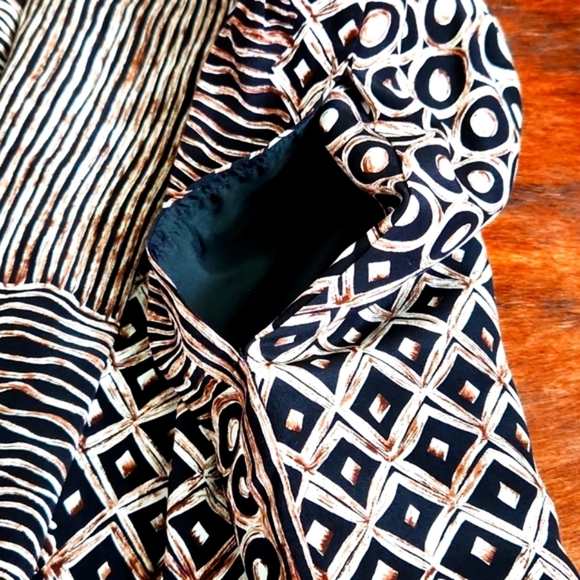 Vintage Evan Picone Asymmetrical Design with Pockets Like New - Picture 3 of 4